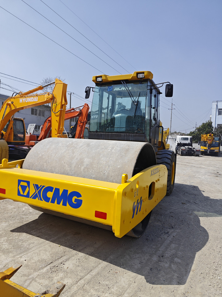 XCMG XS223J Roller Road - Compactor: Foto 2 XCMG XS223J Roller Road - Compactor: Foto 2