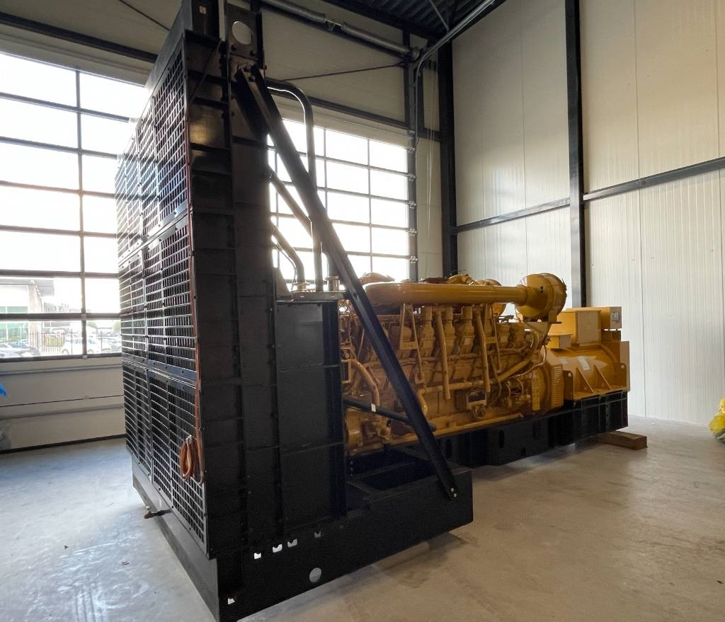 CAT 3516B - 2.250 kVA Generator - DPX-25084 - Generator electric: Foto 2 CAT 3516B - 2.250 kVA Generator - DPX-25084 - Generator electric: Foto 2