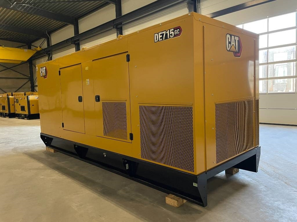 CAT DE715GC - 715 kVA Stand-by Generator - DPX-18224 - Generator electric: Foto 3 CAT DE715GC - 715 kVA Stand-by Generator - DPX-18224 - Generator electric: Foto 3