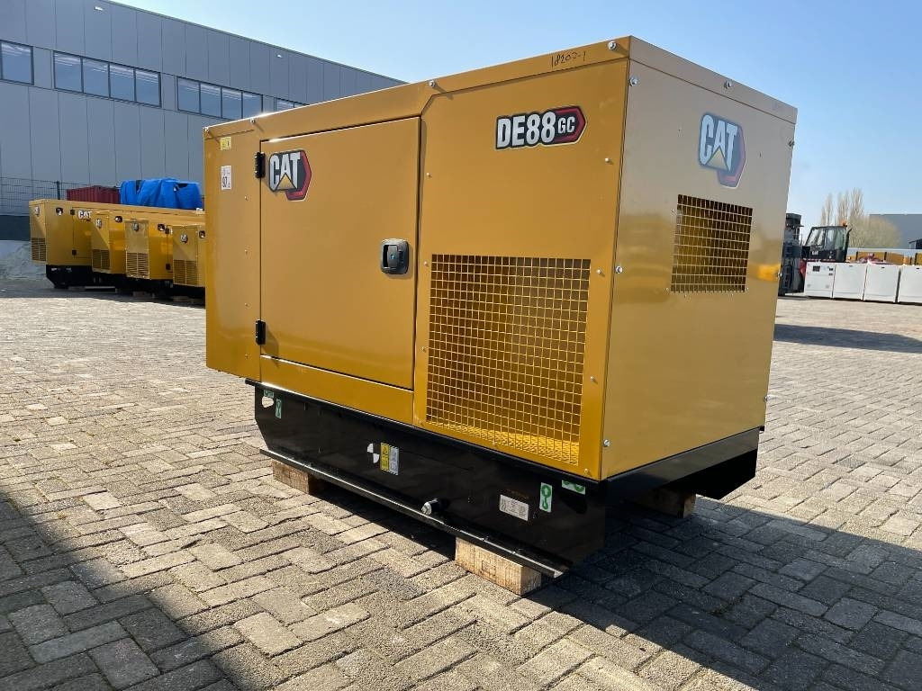 CAT DE88GC - 88 kVA Stand-by Generator Set - DPX-18207 - Generator electric: Foto 3 CAT DE88GC - 88 kVA Stand-by Generator Set - DPX-18207 - Generator electric: Foto 3