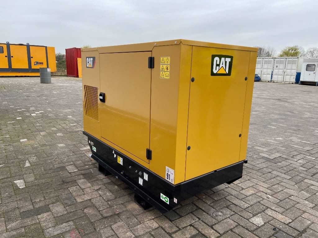 CAT XQP20 - Generator 20 kVA Stage V - DPX-18121 - Generator electric: Foto 3 CAT XQP20 - Generator 20 kVA Stage V - DPX-18121 - Generator electric: Foto 3