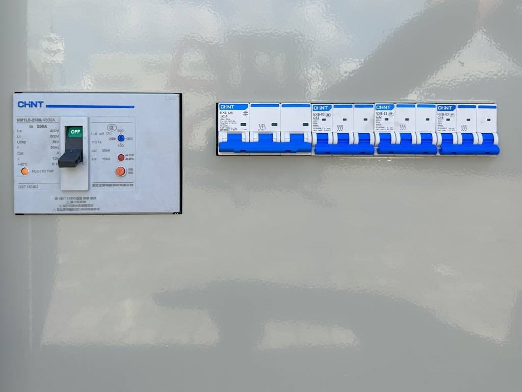 Generator electric nou Iveco NEF45TM3 - 132 kVA Generator - DPX-19792: Foto 9 Generator electric nou Iveco NEF45TM3 - 132 kVA Generator - DPX-19792: Foto 9