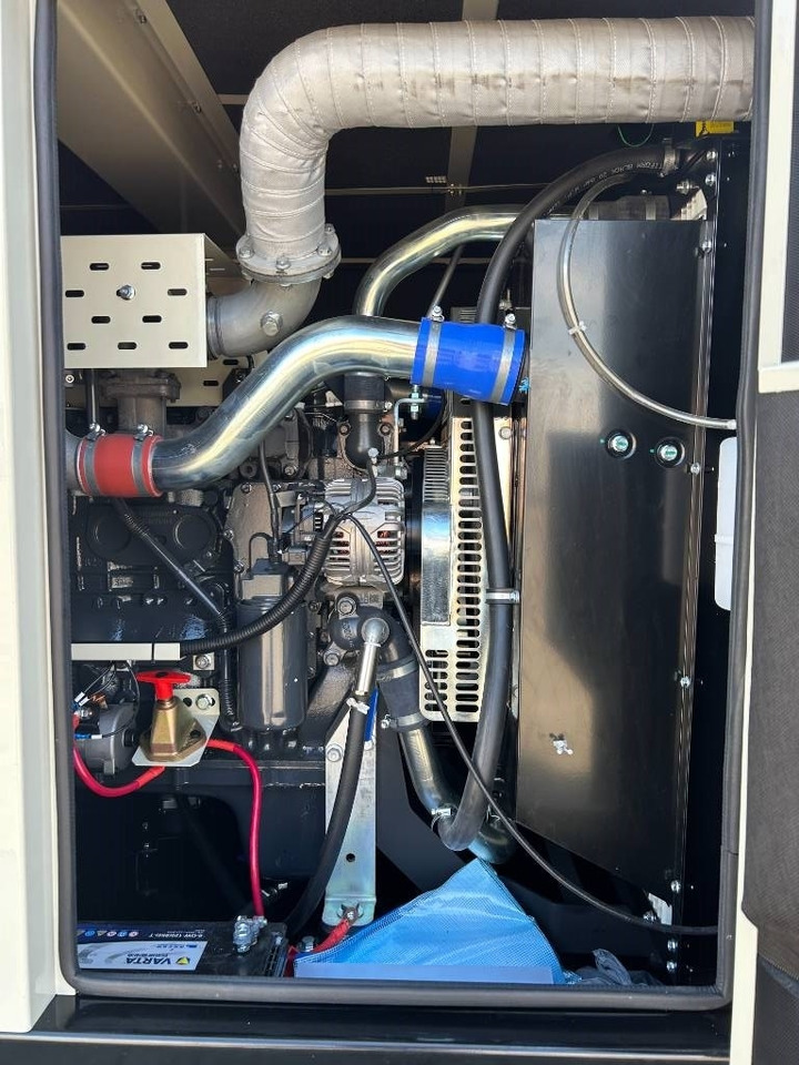 Generator electric nou Iveco NEF45TM3 - 132 kVA Generator - DPX-19792: Foto 11 Generator electric nou Iveco NEF45TM3 - 132 kVA Generator - DPX-19792: Foto 11