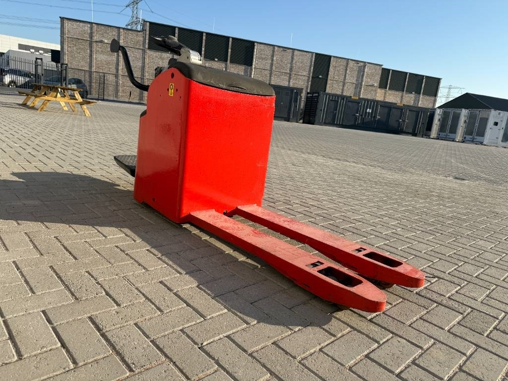 Manitou EP22M AC PFR9 SP - Transpalet manual: Foto 3 Manitou EP22M AC PFR9 SP - Transpalet manual: Foto 3
