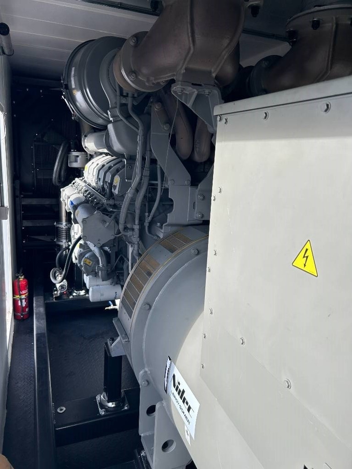Perkins 4012-46TAG3A - 1.880 kVA Generator - DPX-19824 - Generator electric: Foto 4 Perkins 4012-46TAG3A - 1.880 kVA Generator - DPX-19824 - Generator electric: Foto 4