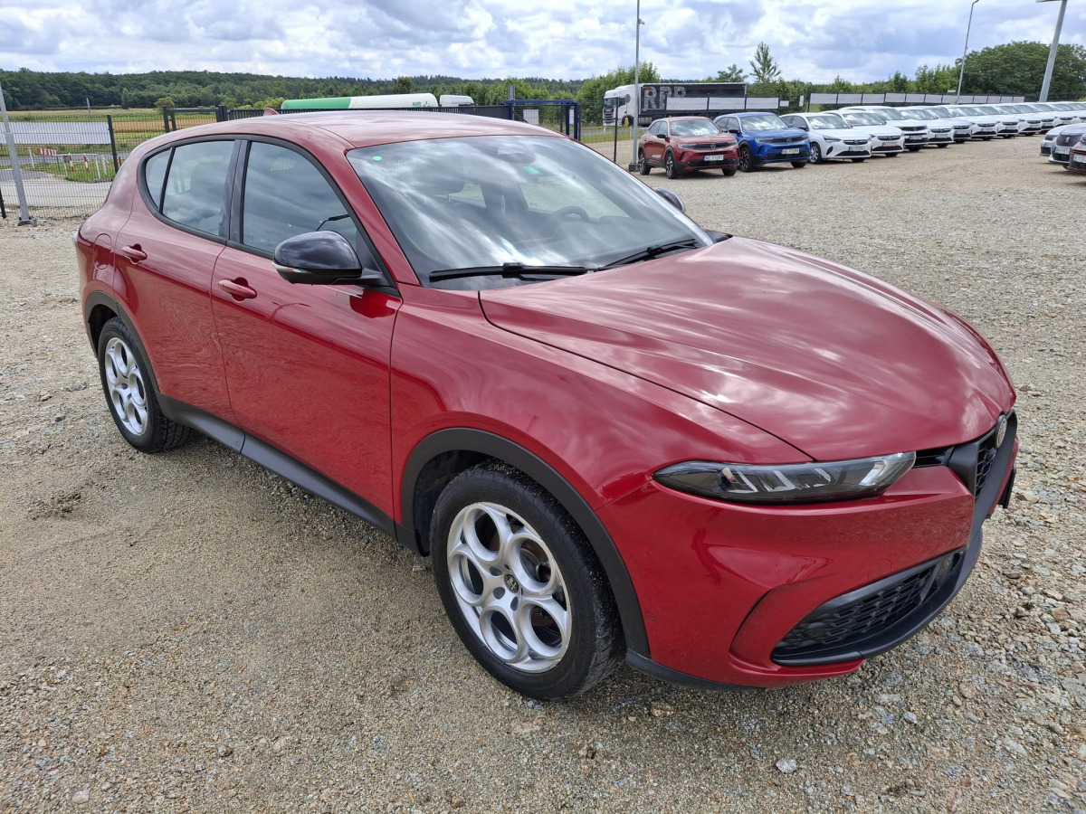 ALFA ROMEO TONALE SUV - SUV: Foto 1 ALFA ROMEO TONALE SUV - SUV: Foto 1