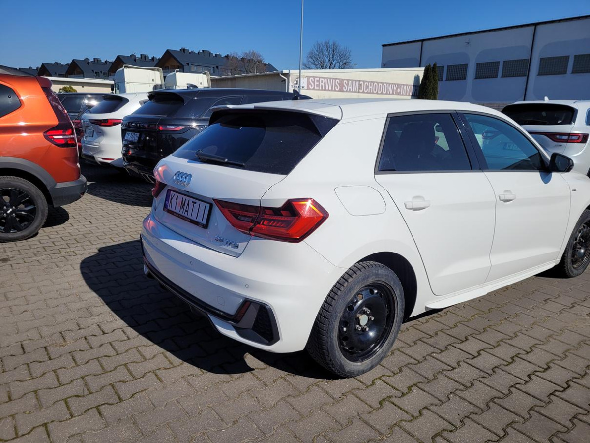 AUDI A1 SPORTBACK HATCHBACK - Automobil: Foto 4 AUDI A1 SPORTBACK HATCHBACK - Automobil: Foto 4