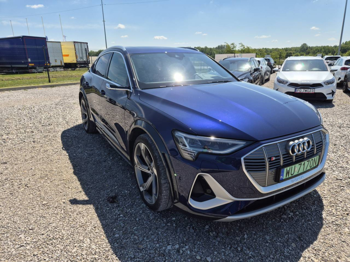 AUDI E-TRON S SPORTBACK SUV - SUV: Foto 1 AUDI E-TRON S SPORTBACK SUV - SUV: Foto 1