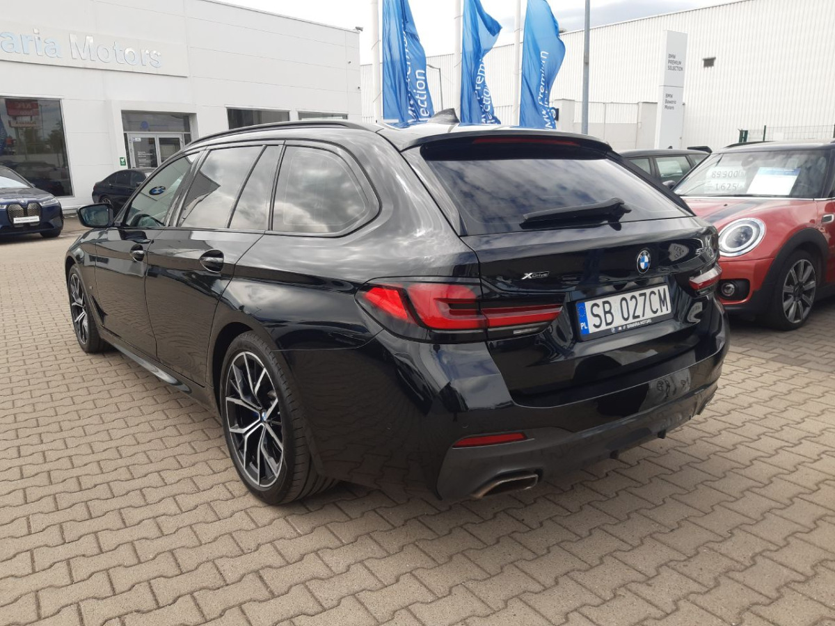 BMW 530i xDrive mHEV M Sport KOMBI - Automobil: Foto 4 BMW 530i xDrive mHEV M Sport KOMBI - Automobil: Foto 4