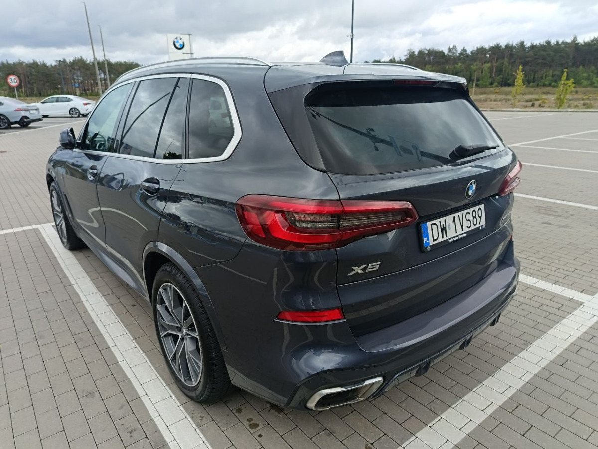 BMW X5 xDrive45e aut KOMBI - Automobil: Foto 3 BMW X5 xDrive45e aut KOMBI - Automobil: Foto 3