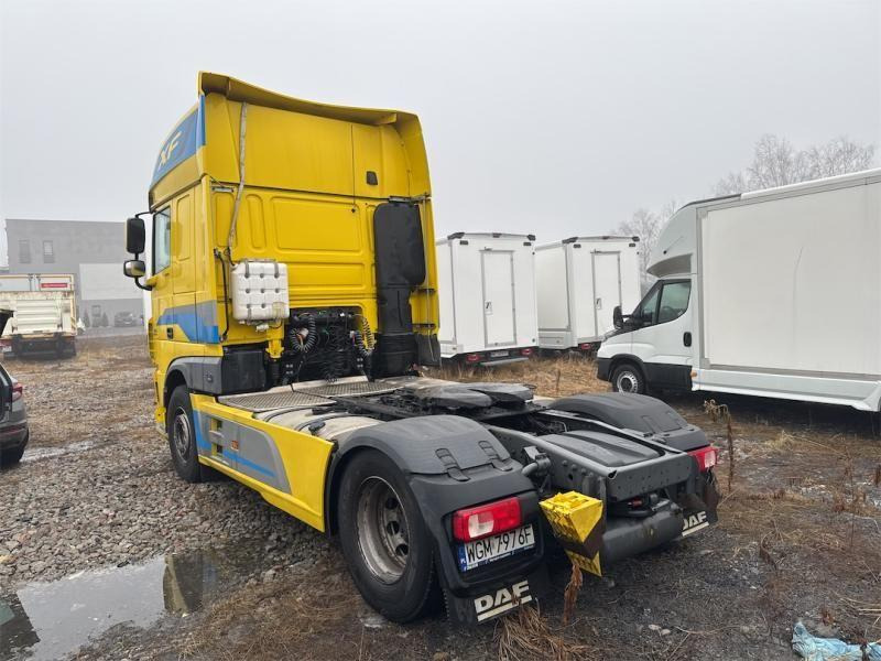 DAF XF CIĄGNIK SIODŁOWY - Cap tractor: Foto 4 DAF XF CIĄGNIK SIODŁOWY - Cap tractor: Foto 4