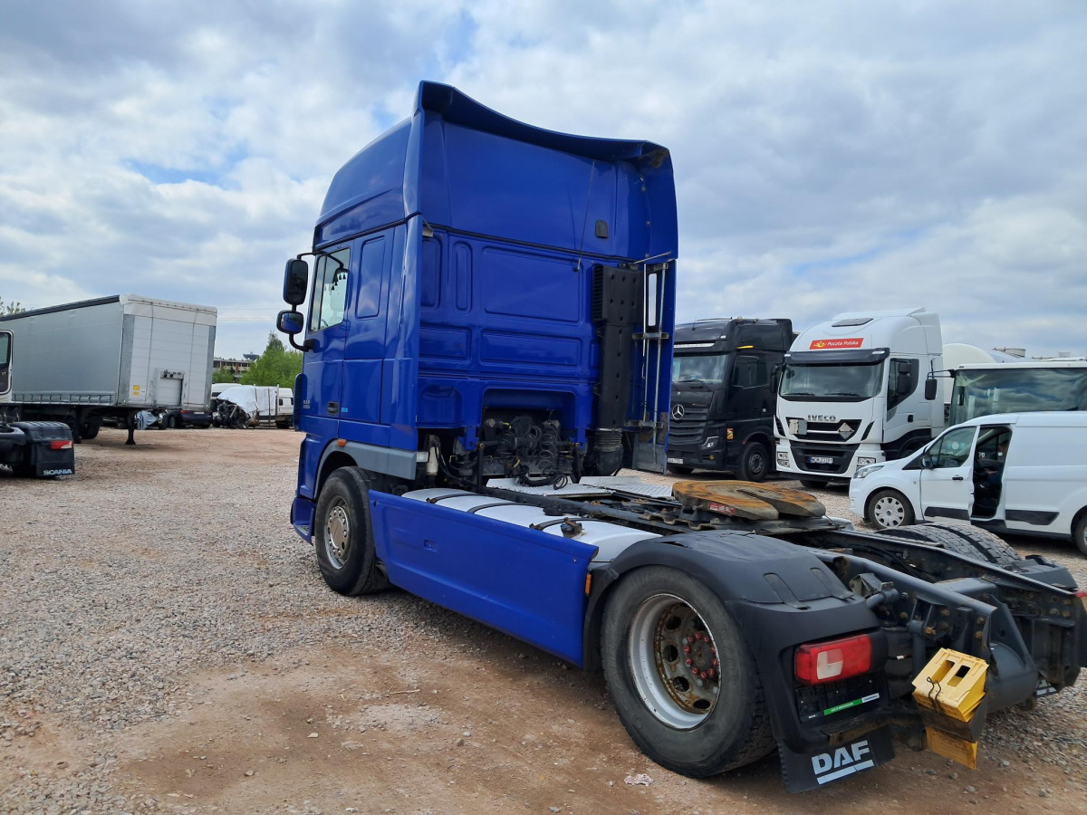 DAF XF CIĄGNIK SIODŁOWY - Cap tractor: Foto 4 DAF XF CIĄGNIK SIODŁOWY - Cap tractor: Foto 4