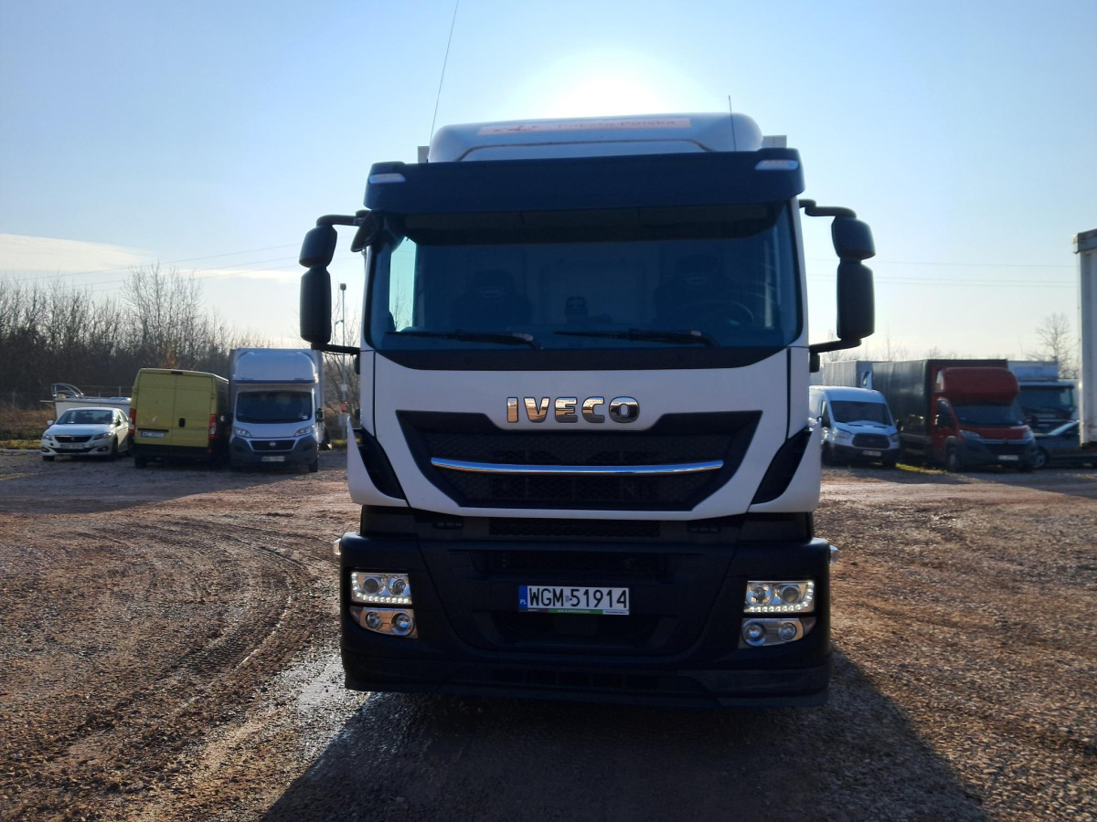 IVECO AD260SY/P KONTENER Z WINDĄ - Camion furgon: Foto 3 IVECO AD260SY/P KONTENER Z WINDĄ - Camion furgon: Foto 3