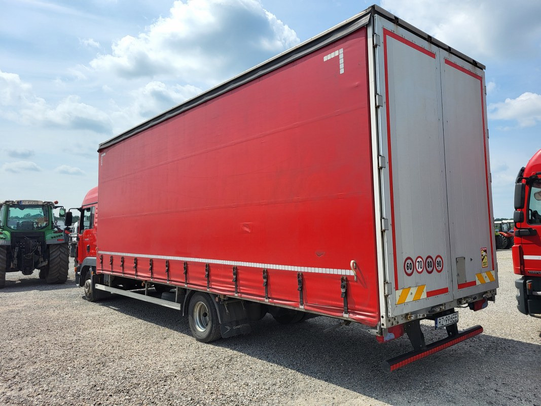 MAN TGL 12.220 SOLÓWKA - Camion cu prelată: Foto 3 MAN TGL 12.220 SOLÓWKA - Camion cu prelată: Foto 3
