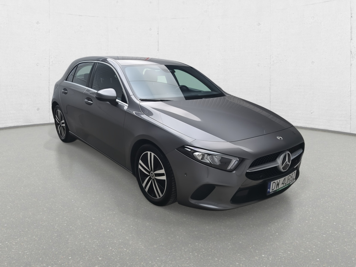 MERCEDES BENZ A 180 HATCHBACK - Hatchback: Foto 1 MERCEDES BENZ A 180 HATCHBACK - Hatchback: Foto 1
