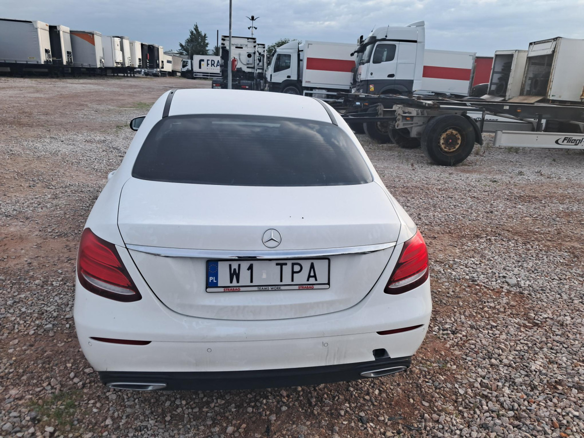 MERCEDES BENZ E 220 D 4MATIC SEDAN - Berlină/ Sedan: Foto 5 MERCEDES BENZ E 220 D 4MATIC SEDAN - Berlină/ Sedan: Foto 5
