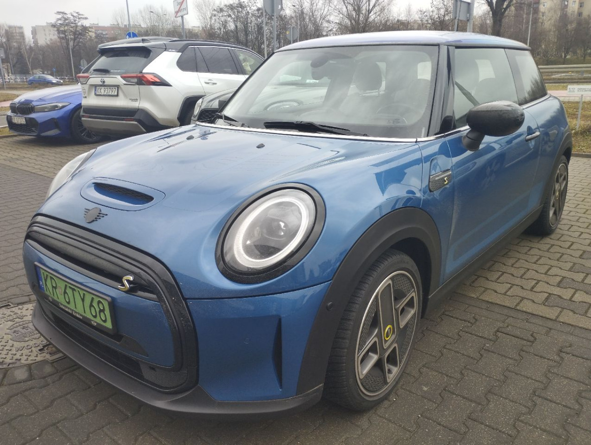 MINI Cooper SE HATCHBACK - Automobil: Foto 2 MINI Cooper SE HATCHBACK - Automobil: Foto 2
