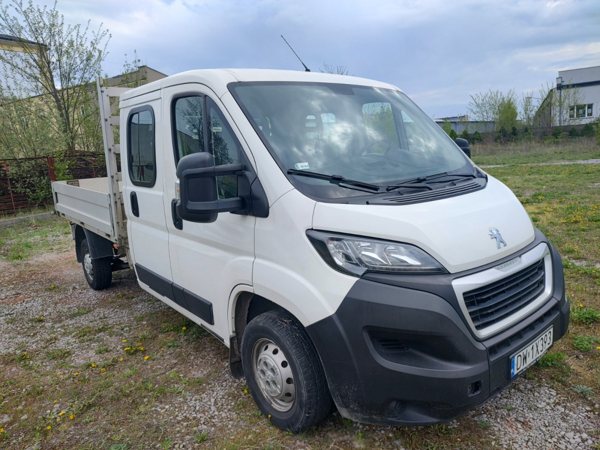 Autoutilitară cabină dublă PEUGEOT BOXER DOKA: Foto 1