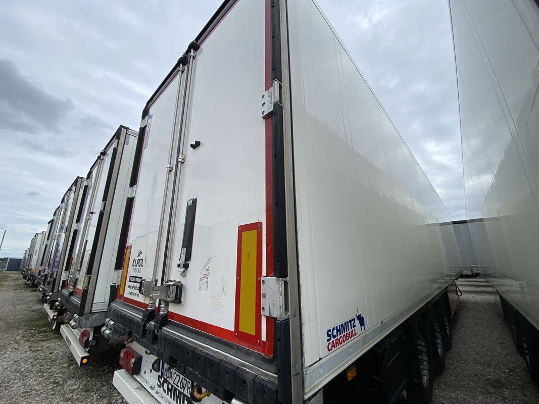 SCHMITZ CARGOBULL SCB*S3B CHŁODNIA - Remorcă frigider: Foto 4 SCHMITZ CARGOBULL SCB*S3B CHŁODNIA - Remorcă frigider: Foto 4