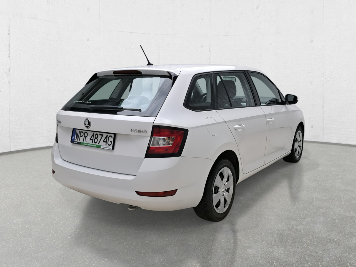 Automobil SKODA FABIA HATCHBACK: Foto 8