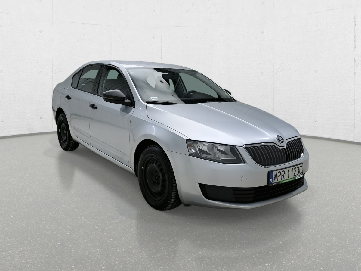 SKODA OCTAVIA HATCHBACK - Hatchback: Foto 2 SKODA OCTAVIA HATCHBACK - Hatchback: Foto 2
