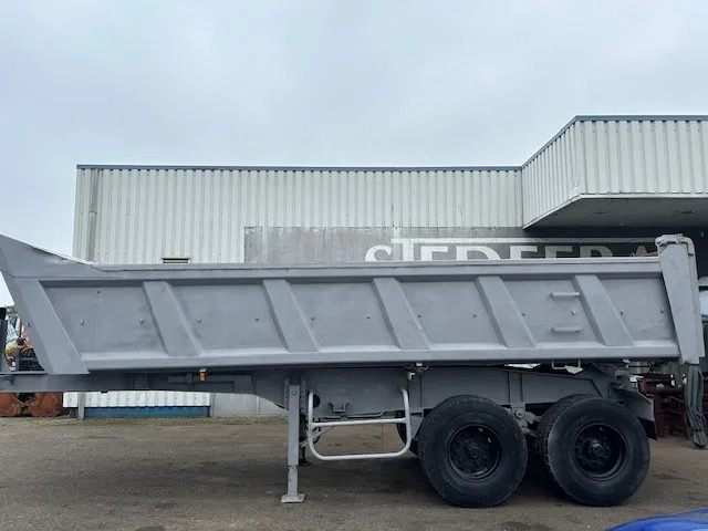 CIF 2 Axle Steel Tipper , Spring Suspension , Drum Brakes - Semiremorcă basculantă: Foto 2 CIF 2 Axle Steel Tipper , Spring Suspension , Drum Brakes - Semiremorcă basculantă: Foto 2