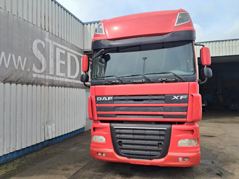 DAF XF 105 460 , Manual Gearbox , PTO , Tipper Hydraulics , Airco , Superspace Cab - Cap tractor: Foto 5 DAF XF 105 460 , Manual Gearbox , PTO , Tipper Hydraulics , Airco , Superspace Cab - Cap tractor: Foto 5