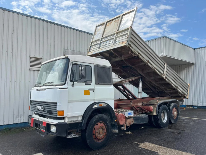 Iveco Turbostar 190-38 , 6x2 , V8 Watercooling , 3 Way Tipper , Spring Suspension , Manual - Camion basculantă: Foto 1 Iveco Turbostar 190-38 , 6x2 , V8 Watercooling , 3 Way Tipper , Spring Suspension , Manual - Camion basculantă: Foto 1