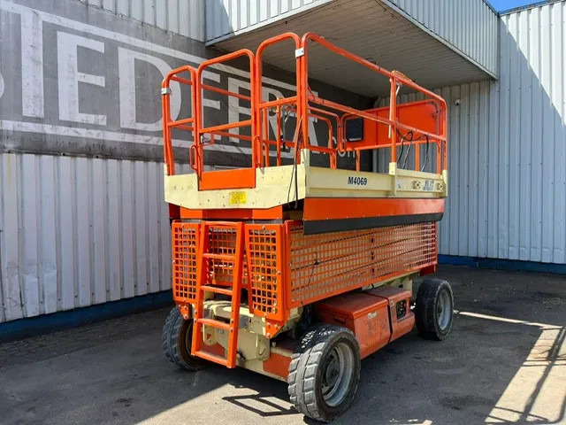 JLG M4069 , Electric Scissorlift , Missing Upper Contoller, Working NOT Tested !! - Platforma foarfeca: Foto 1 JLG M4069 , Electric Scissorlift , Missing Upper Contoller, Working NOT Tested !! - Platforma foarfeca: Foto 1