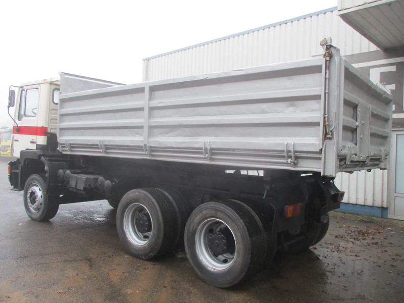MAN 26 322 ZF Manual , 6x4 , 3 way tipper , Spring suspension - Camion basculantă: Foto 5 MAN 26 322 ZF Manual , 6x4 , 3 way tipper , Spring suspension - Camion basculantă: Foto 5