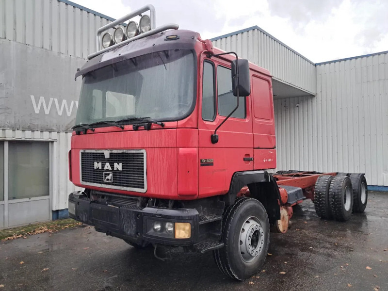 MAN 26-422 , 6x4 , Spring Suspension , ZF Manual Gearbox, Intarder - Camion şasiu: Foto 1 MAN 26-422 , 6x4 , Spring Suspension , ZF Manual Gearbox, Intarder - Camion şasiu: Foto 1