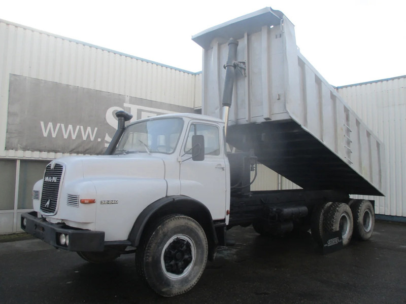 MAN 32.240 , Manual , 6x4 , Tipper truck , Spring suspension - Camion basculantă: Foto 1 MAN 32.240 , Manual , 6x4 , Tipper truck , Spring suspension - Camion basculantă: Foto 1