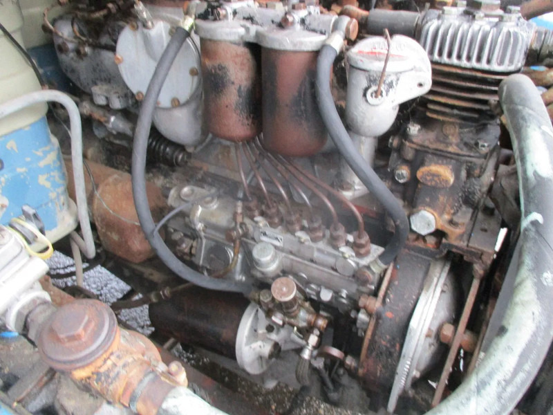 Camion basculantă MAN 520 , 11-136 , 6 Cylinder , Manual , 3 way tipper , Oldtimer: Foto 15 Camion basculantă MAN 520 , 11-136 , 6 Cylinder , Manual , 3 way tipper , Oldtimer: Foto 15