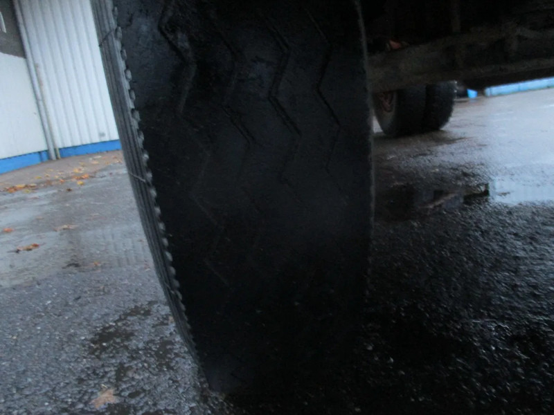 Camion basculantă MAN 520 , 11-136 , 6 Cylinder , Manual , 3 way tipper , Oldtimer: Foto 20 Camion basculantă MAN 520 , 11-136 , 6 Cylinder , Manual , 3 way tipper , Oldtimer: Foto 20