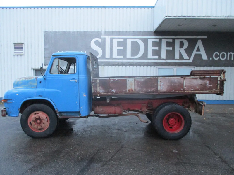 Camion basculantă MAN 520 , 11-136 , 6 Cylinder , Manual , 3 way tipper , Oldtimer: Foto 9 Camion basculantă MAN 520 , 11-136 , 6 Cylinder , Manual , 3 way tipper , Oldtimer: Foto 9