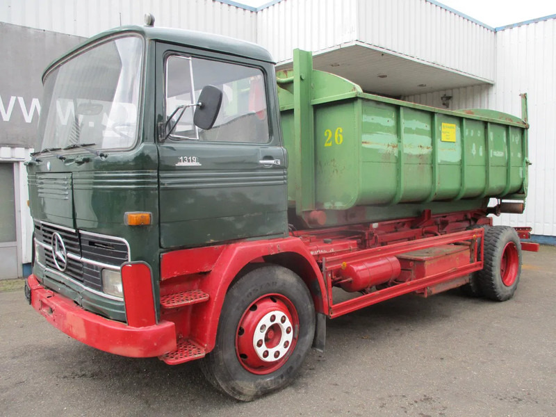 Mercedes-Benz LP 1319 , Oldtimer - Camion cu cârlig: Foto 4 Mercedes-Benz LP 1319 , Oldtimer - Camion cu cârlig: Foto 4