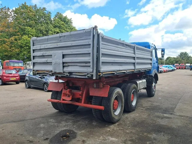 Mercedes-Benz SK 2635 , V8 , Bi Turbo , 6x4 , ZF Manual , 3 Way Tipper , Spring suspension - Camion basculantă: Foto 4 Mercedes-Benz SK 2635 , V8 , Bi Turbo , 6x4 , ZF Manual , 3 Way Tipper , Spring suspension - Camion basculantă: Foto 4