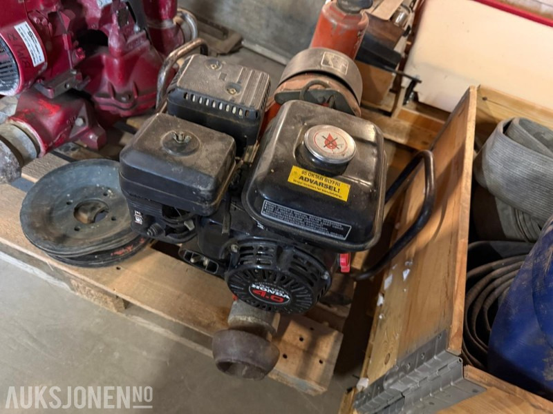 1900 Andre Membrannpumpe - Echipamente de constructii: Foto 1 1900 Andre Membrannpumpe - Echipamente de constructii: Foto 1