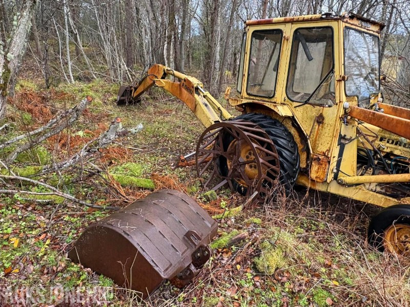 1975 FORD 4550 TRAKTORGRAVER - Tractor agricol: Foto 5 1975 FORD 4550 TRAKTORGRAVER - Tractor agricol: Foto 5