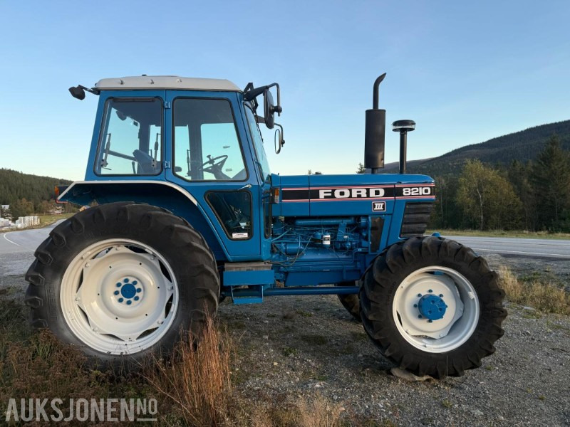 1984 Ford 8210 m/Turbo - mva fri traktor 5670 timer - Tractor agricol: Foto 4 1984 Ford 8210 m/Turbo - mva fri traktor 5670 timer - Tractor agricol: Foto 4