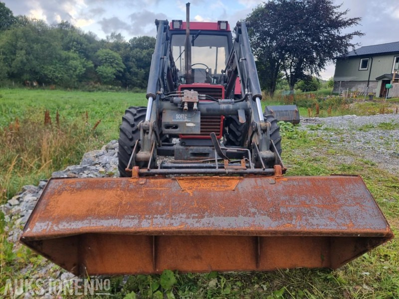 1990 CASE IH 956XL TRAKTOR snøfres 2 skuffer triangelfeste MVA FRI - Tractor agricol: Foto 2 1990 CASE IH 956XL TRAKTOR snøfres 2 skuffer triangelfeste MVA FRI - Tractor agricol: Foto 2