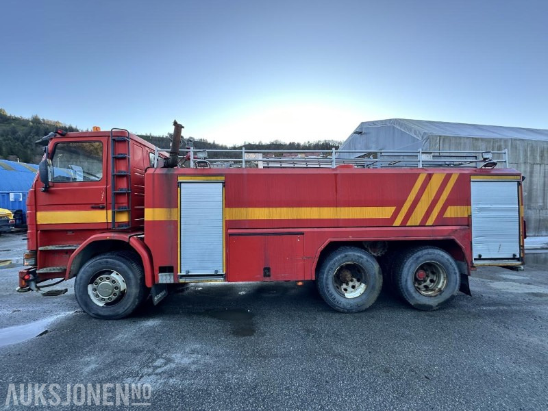 1992 Scania R 113ML - 400 6X2 Tankbil/Brannbil med vannkanon - Repobjekt, 553874km - Autospeciala de stins incendii: Foto 2 1992 Scania R 113ML - 400 6X2 Tankbil/Brannbil med vannkanon - Repobjekt, 553874km - Autospeciala de stins incendii: Foto 2