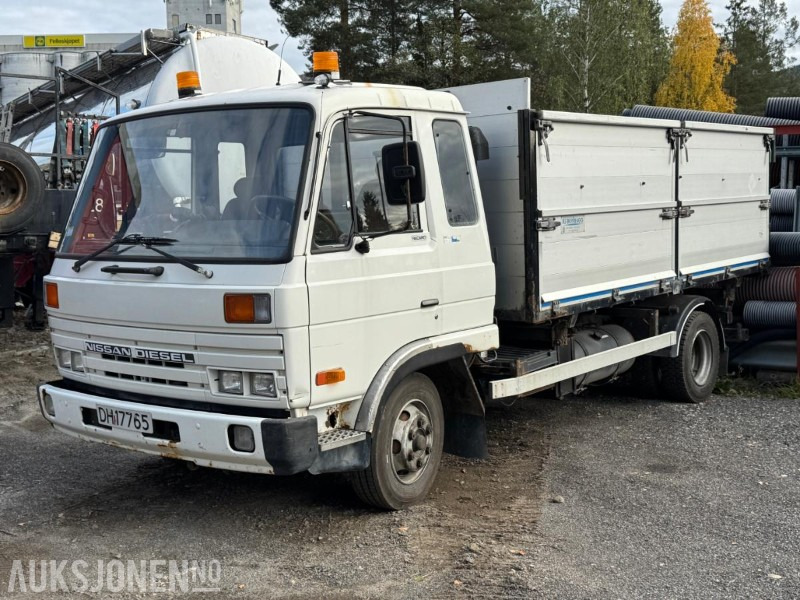 1993 Nissan Diesel planbil - Camion platformă: Foto 1 1993 Nissan Diesel planbil - Camion platformă: Foto 1