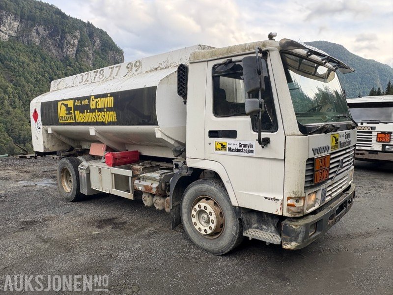 1996 Volvo FL 7 285 - Registrert på sorte skilt - Camion cisternă: Foto 2 1996 Volvo FL 7 285 - Registrert på sorte skilt - Camion cisternă: Foto 2