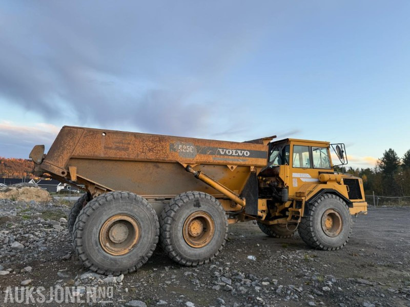 1998 Volvo Dumper A25C - Autobasculantă: Foto 5 1998 Volvo Dumper A25C - Autobasculantă: Foto 5