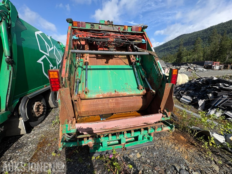 2000 Scania P114 komprimatorbil - renovasjonsbil - bossbil - Autogunoiere: Foto 5 2000 Scania P114 komprimatorbil - renovasjonsbil - bossbil - Autogunoiere: Foto 5