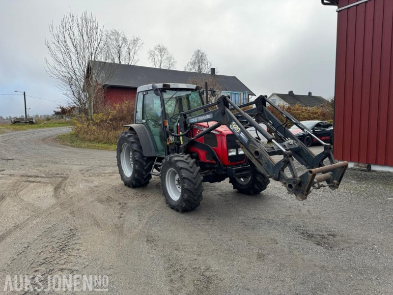 2001 Massey Ferguson 2230-4 m/Trima 320 Professional laster, 1171 timer, servicehistorikk, fremstår som godt vedlikeholdt - Tractor agricol: Foto 2 2001 Massey Ferguson 2230-4 m/Trima 320 Professional laster, 1171 timer, servicehistorikk, fremstår som godt vedlikeholdt - Tractor agricol: Foto 2