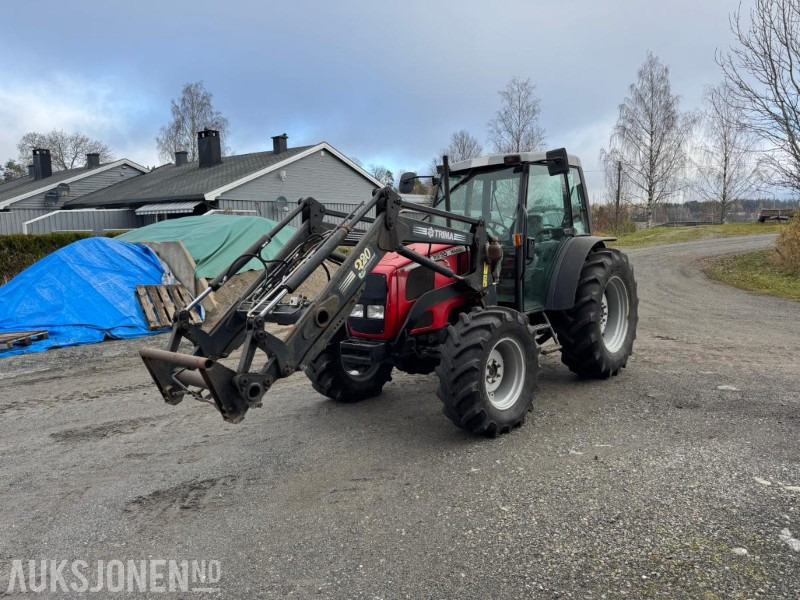 2001 Massey Ferguson 2230-4 m/Trima 320 Professional laster, 1171 timer, servicehistorikk, fremstår som godt vedlikeholdt - Tractor agricol: Foto 1 2001 Massey Ferguson 2230-4 m/Trima 320 Professional laster, 1171 timer, servicehistorikk, fremstår som godt vedlikeholdt - Tractor agricol: Foto 1
