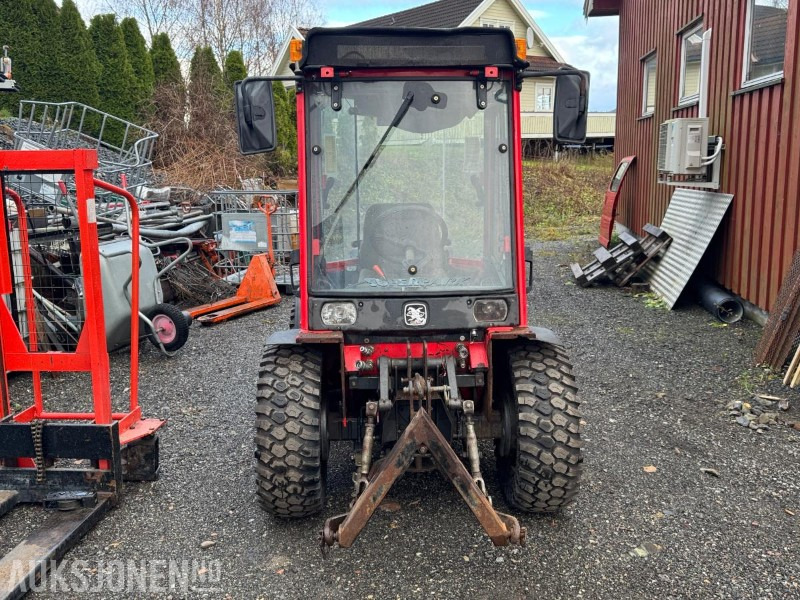 2002 Antonio Carraro Superpark 4400 HST med v-plog og snøfreser - Tractor agricol: Foto 2 2002 Antonio Carraro Superpark 4400 HST med v-plog og snøfreser - Tractor agricol: Foto 2