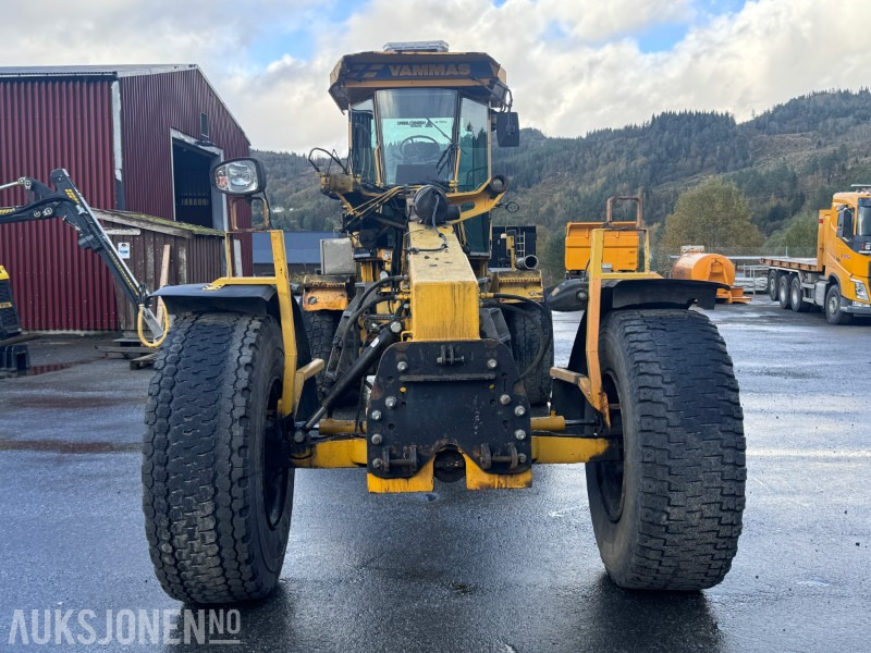 2002 Vammas RG-281 Veihøvel / Road Grader - rep.objekt / Delemaskin - Echipamente de constructii: Foto 2 2002 Vammas RG-281 Veihøvel / Road Grader - rep.objekt / Delemaskin - Echipamente de constructii: Foto 2